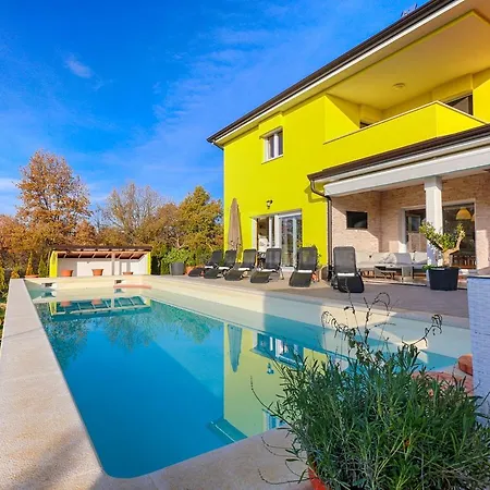 Gaya In With Xl Pool And Stunning Garden Villa *