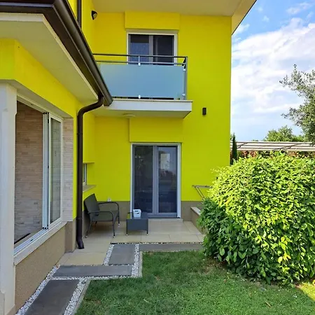 Gaya Villa *