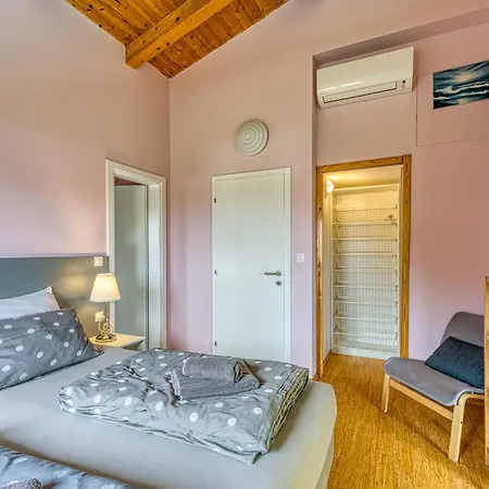 Vila Gaya In With Xl Pool And Stunning Garden *
