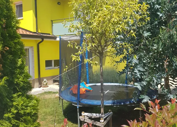 Gaya In With Xl Pool And Stunning Garden 빌라 포레치